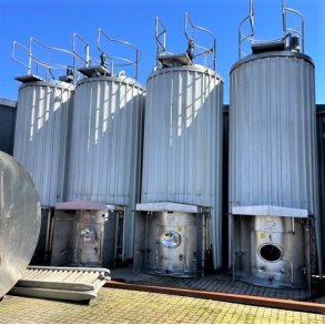 12.000 ltr. V1648-V1649 2 stk.