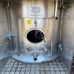 12.000 ltr. V1648-V1649 2 stk.