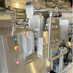 APV homogenisator PU135