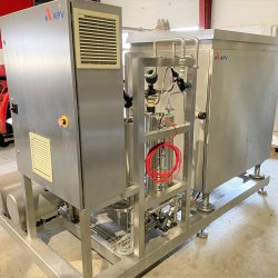 APV homogenisator PU135